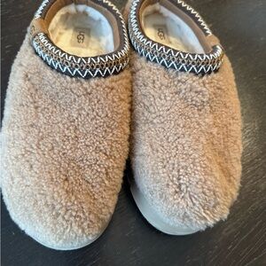 UGG Chestnut Sheepskin Slip-On Fleece Clog